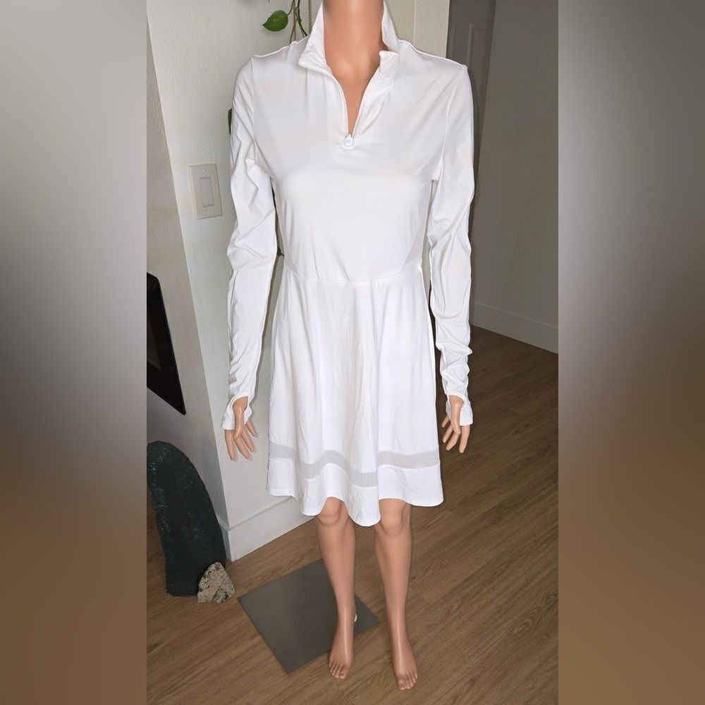 Long sleeve golf/tennis dress with thumb whole zip front side pocket size small